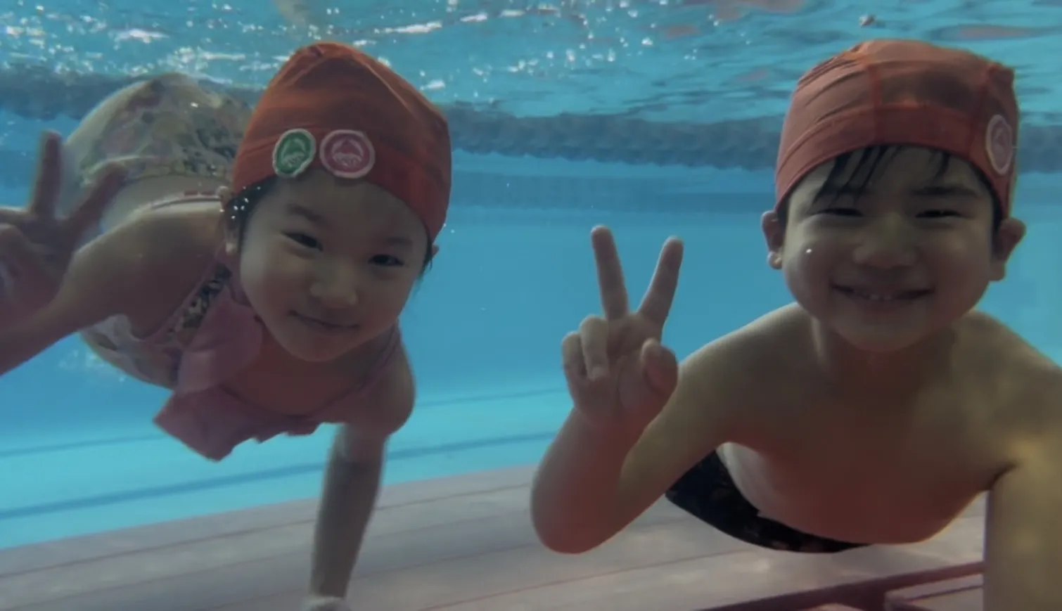 水泳レッスン風景